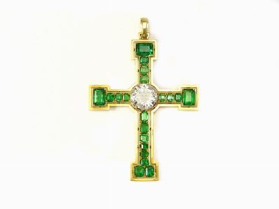 Croce-pendente in Oro Giallo, Diamanti e Smeraldi