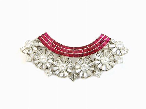 White gold double brooch with diamonds and rubies