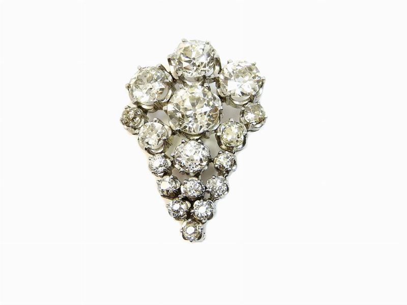 Spilla in Oro Bianco e Diamanti