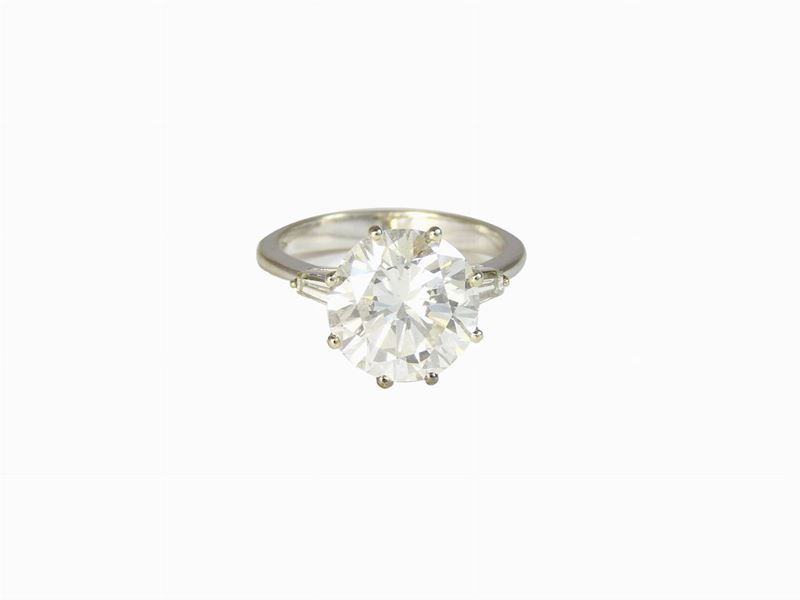 Anello Solitario in Oro Bianco e Diamante