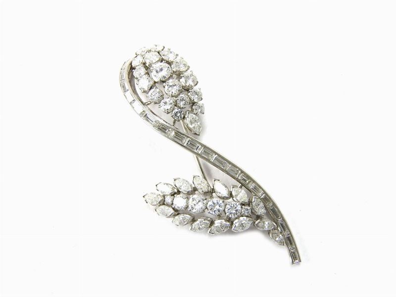 Spilla Floreale in Platino e Diamanti