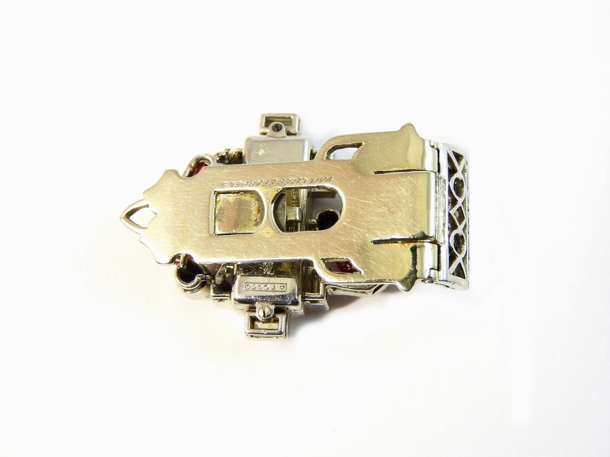 Spilla a Clip con Orologio