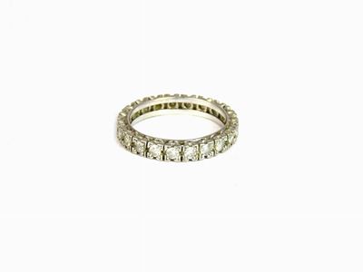 Eternelle in Oro Bianco e Diamanti