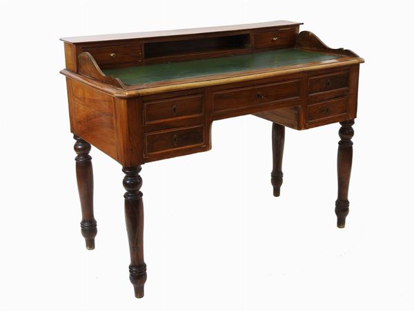 Walnut Desk Table  (19th Century)  - Auction Furniture and Old Master Paintings - III - Maison Bibelot - Casa d'Aste Firenze - Milano