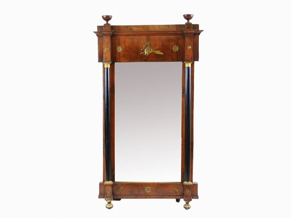 Walnut Veneered Overmantel Clock  (first half of 19th Century)  - Auction Furniture and Old Master Paintings - III - Maison Bibelot - Casa d'Aste Firenze - Milano
