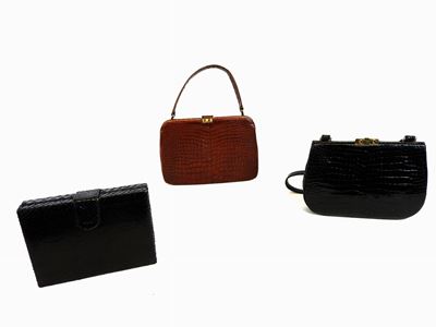 Lotto di Accessori in Pelle
