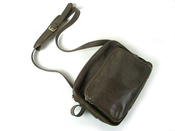 Textured leather shoulder bag