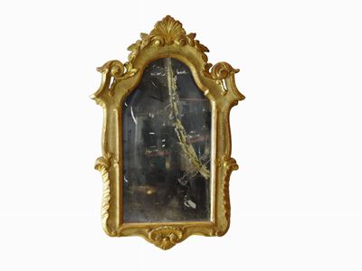 Piccola Specchiera in Legno Intagliato e Dorato