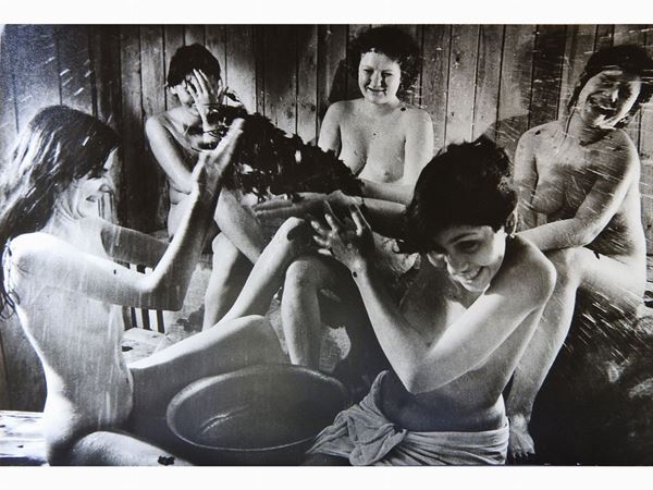 Sergei Vasiliev : Sauna in un villaggio russo 1981  - Auction A Trip into Photography: Ghirri, Berengo-Gardin, Giacomelli, Vasiliev, Salgado… - Maison Bibelot - Casa d'Aste Firenze - Milano