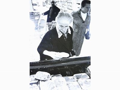 Al Supermercato 1970 Circa