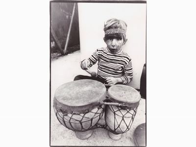 Bambino con Percussioni 1978