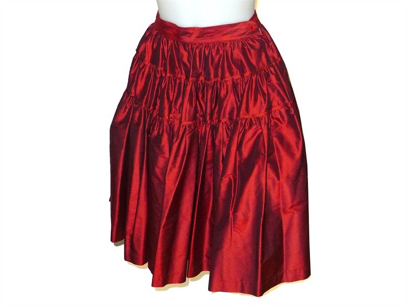 Tailleur in Seta Bordeaux