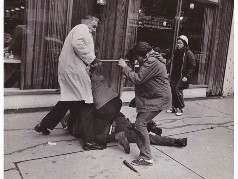 (1935) Black Star Publishing Company - Aggressione in Strada, U.s.a. 1972