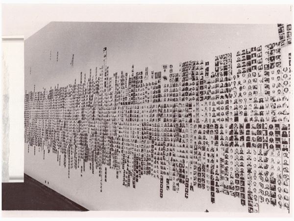 Franco Vaccari - Esposizione in tempo Reale - Lascia su queste pareti una traccia fotografica del tuo passaggio 1972