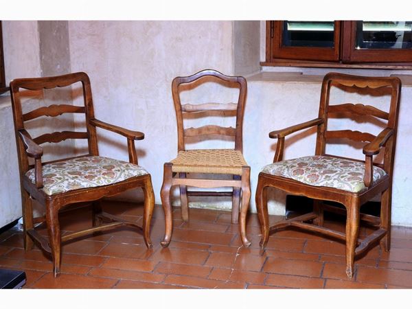 A Set of Three Walnut Armchairs with Two Similar Chairs  (19th Century)  - Auction An antique casale: Furniture and Collections - I - II - Maison Bibelot - Casa d'Aste Firenze - Milano