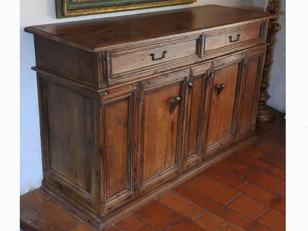 Chestnut Cupboard  (17th Century)  - Auction An antique casale: Furniture and Collections - I - II - Maison Bibelot - Casa d'Aste Firenze - Milano