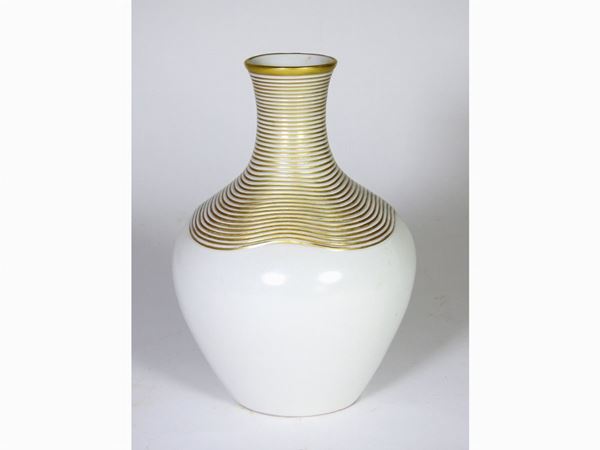 Porcelain Vase  (Richard Ginori, 1930s)  - Auction Modern and Contemporary Art /   An antique casale in Settignano: Paintings - I - Maison Bibelot - Casa d'Aste Firenze - Milano