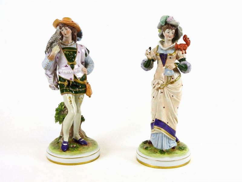 Coppia di Figure in Porcellana Policroma