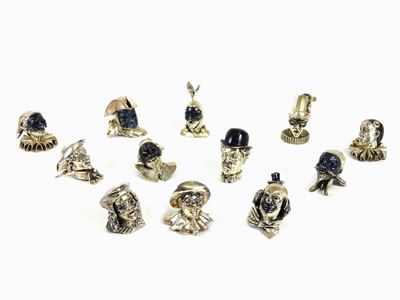 Serie di Dodici Segnaposto in Argento