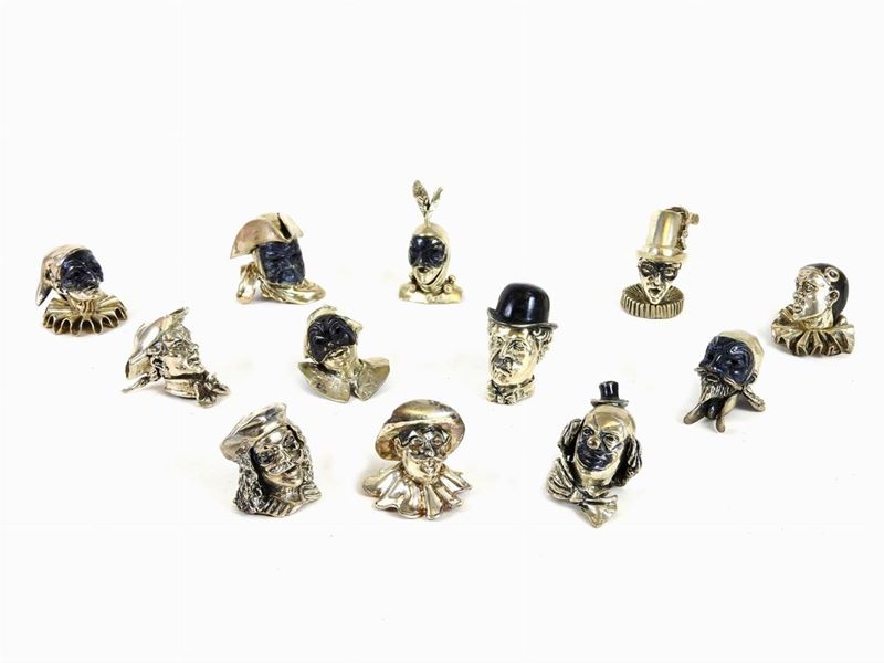 Serie di Dodici Segnaposto in Argento