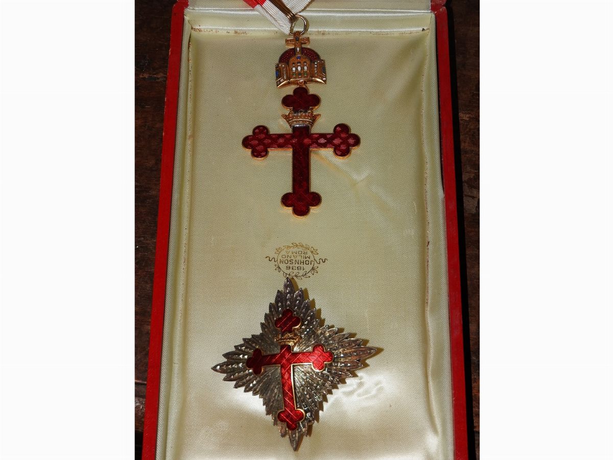 Onorificenza in Metallo Dorato e Smalti