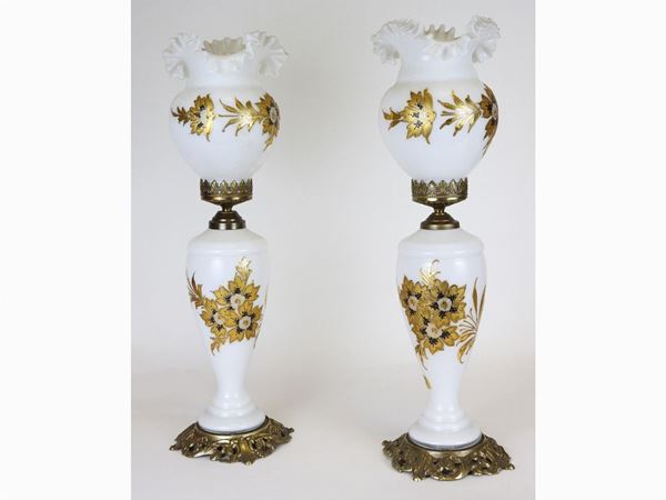 Pair of Painted Opalin Lamps  - Auction An antique casale: Furniture and Collections - I - II - Maison Bibelot - Casa d'Aste Firenze - Milano