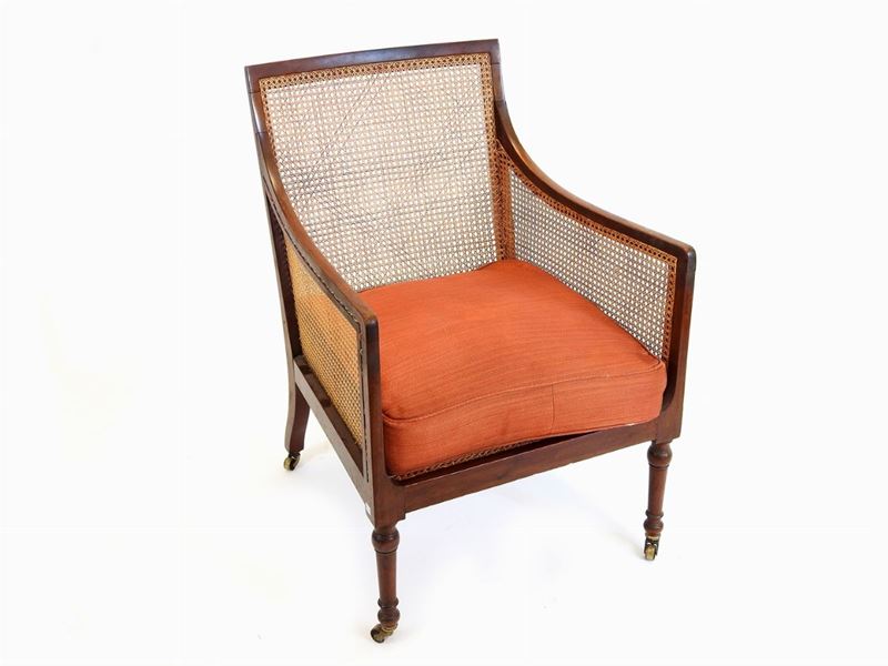 Poltroncina a Pozzetto in Noce