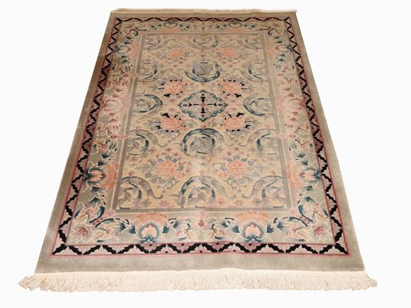 Chinese Carpet  - Auction An antique casale: Furniture and Collections - II - III - Maison Bibelot - Casa d'Aste Firenze - Milano