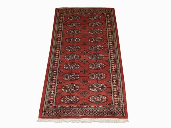 Bukara Kashmir Carpet  - Auction An antique casale: Furniture and Collections - II - III - Maison Bibelot - Casa d'Aste Firenze - Milano