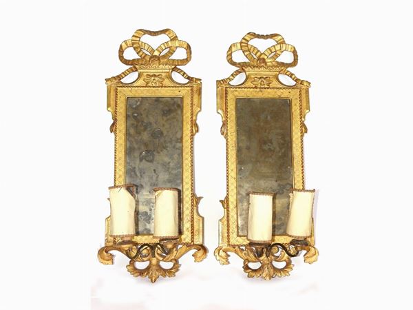 Pair of Giltwood Mirrors with Lamps  (18th Century)  - Auction An antique casale: Furniture and Collections - II - III - Maison Bibelot - Casa d'Aste Firenze - Milano