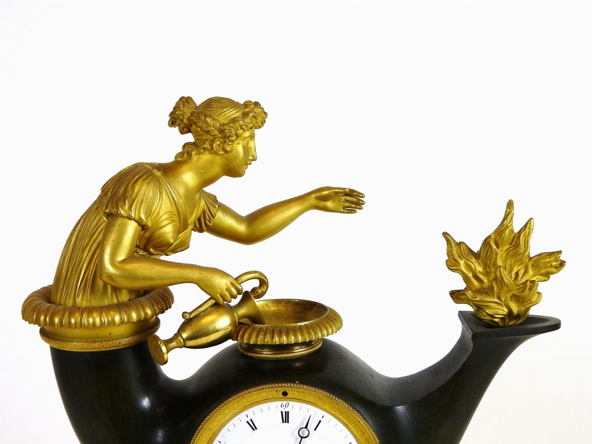 Orologio a Pendolo da Camino in Bronzo Dorato e Patinato