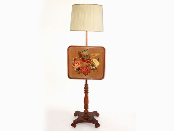 Walnut Floor Lamp  (19th Century)  - Auction An antique casale: Furniture and Collections - I - II - Maison Bibelot - Casa d'Aste Firenze - Milano
