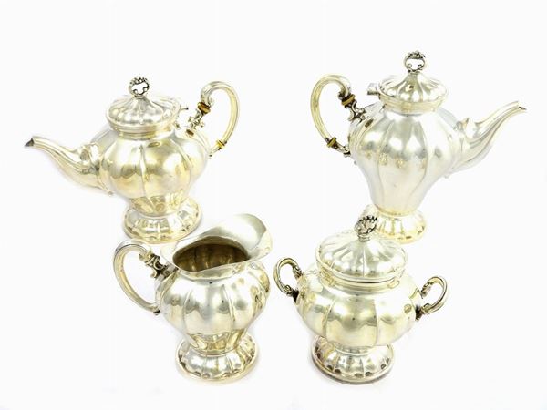 Silver Tea and Coffe Set  - Auction An antique casale: Furniture and Collections - II - III - Maison Bibelot - Casa d'Aste Firenze - Milano
