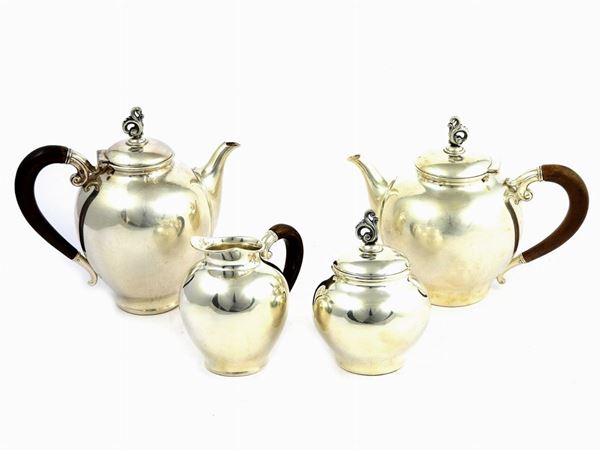 Silver Tea and Coffee Set  (Italy, 1930s)  - Auction An antique casale: Furniture and Collections - II - III - Maison Bibelot - Casa d'Aste Firenze - Milano