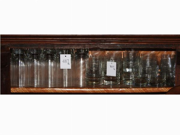 Servito di bicchieri in vetro  - Asta Un antico casale: arredi e collezioni - I - II - Maison Bibelot - Casa d'Aste Firenze - Milano