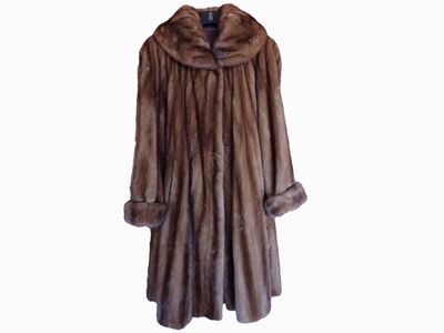 Lungo Cappotto in Visone Marrone