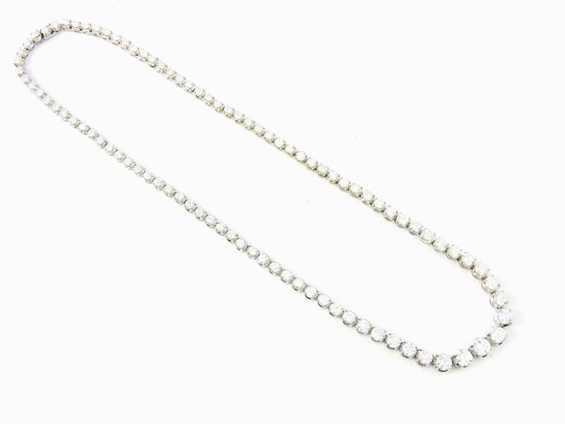 Girocollo Scalare in Oro Bianco e Diamanti