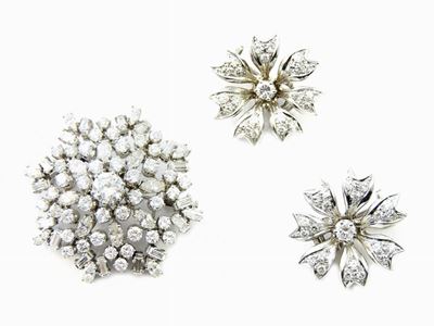 Parure Spilla in Platino e Orecchini in Oro Bianco con Diamanti