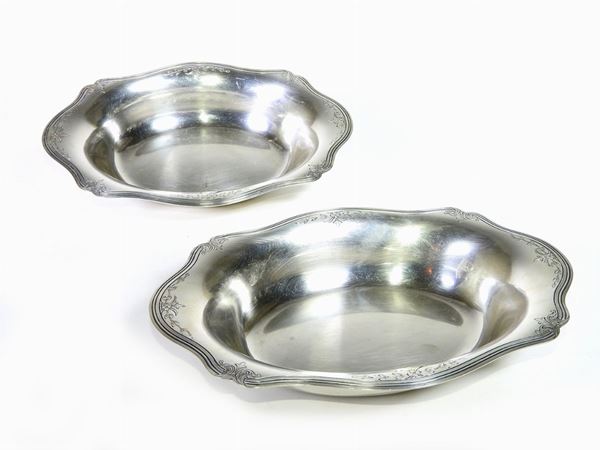 Pair of Sterling Silver Serving Dishes  (USA, R. Wallace & Sons)  - Auction An antique casale: Furniture and Collections - II - III - Maison Bibelot - Casa d'Aste Firenze - Milano