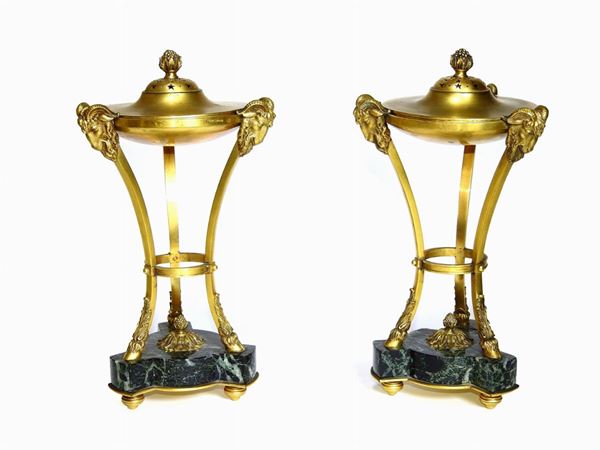 Pair of Gilded Bronze and Green Marble Incense Burners  (Paris, Robert Linzeler, early 20th Century)  - Auction An antique casale: Furniture and Collections - II - III - Maison Bibelot - Casa d'Aste Firenze - Milano