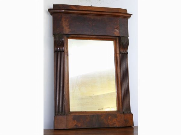 Mahogany Veneered Mirror  (mid 19th Century)  - Auction An antique casale: Furniture and Collections - I - II - Maison Bibelot - Casa d'Aste Firenze - Milano