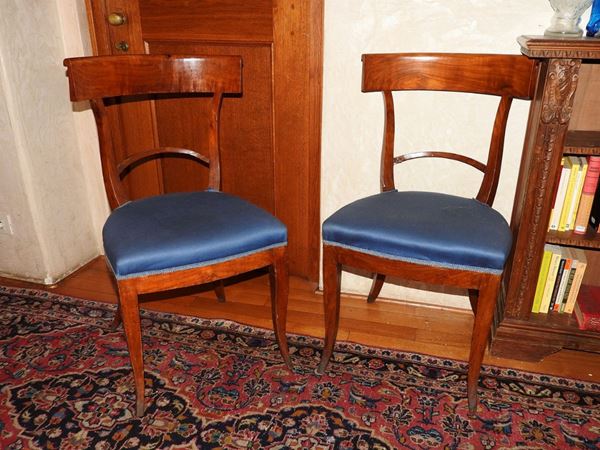 Pair of Walnut Chairs  (late 18th/early 19th Century)  - Auction An antique casale: Furniture and Collections - I - II - Maison Bibelot - Casa d'Aste Firenze - Milano