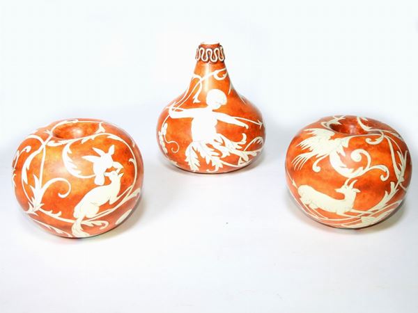 Serie di tre vasi in terracotta smaltata