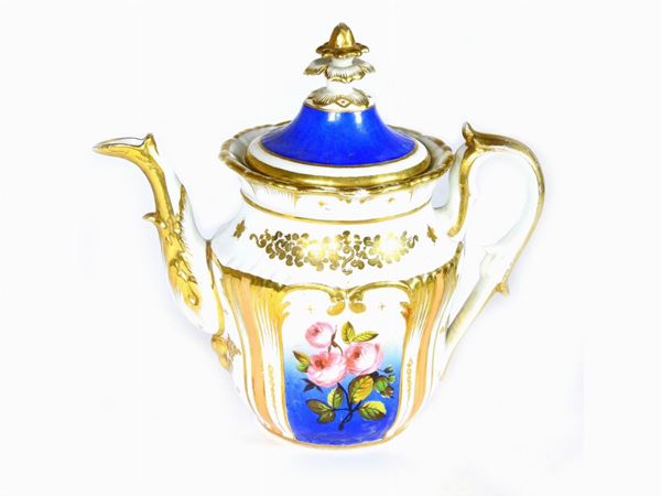 Painted Porcelain Teacup  (France, 19th Century)  - Auction An antique casale: Furniture and Collections - I - II - Maison Bibelot - Casa d'Aste Firenze - Milano