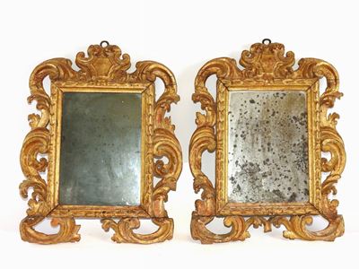 Coppia di Specchierine in Legno Intagliato e Dorato