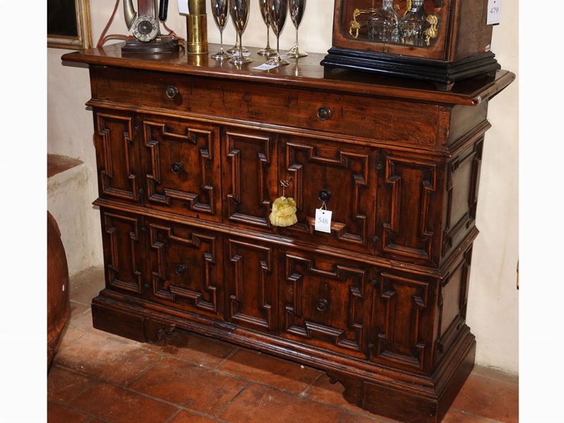 Piccola Credenza in Noce