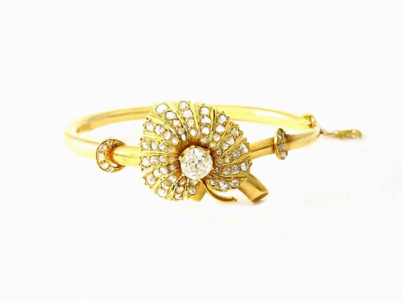 Bracciale Rigido in Oro Giallo e Diamanti