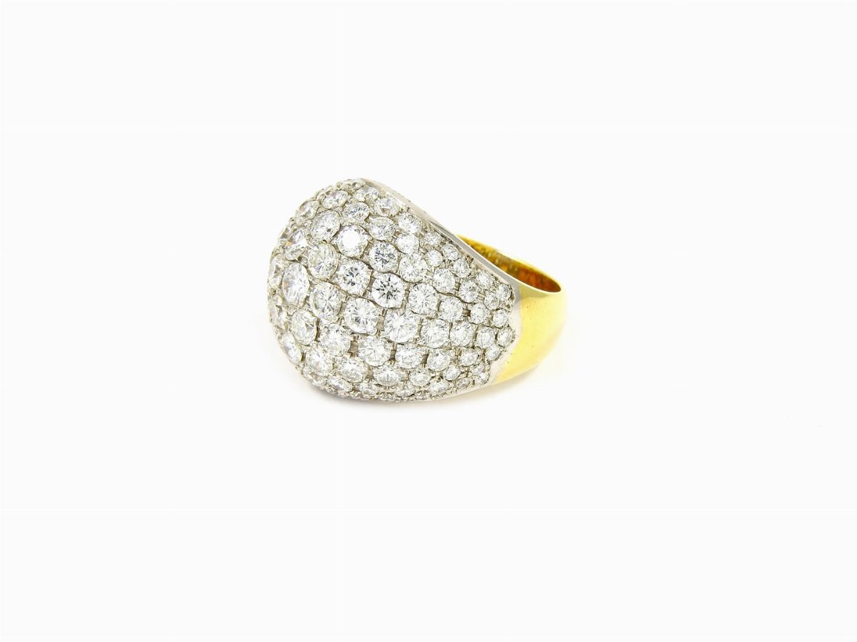 Anello Musone in Oro Giallo e Bianco con Pavé di Diamanti