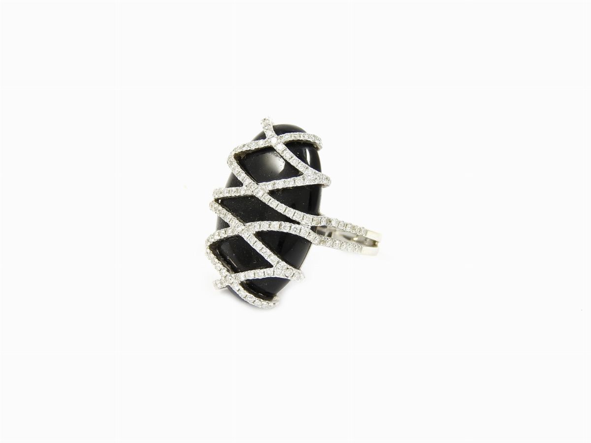 Anello in Oro Bianco, Diamanti e Onice
