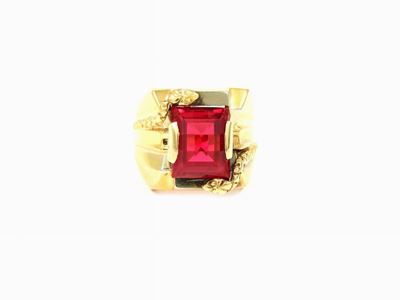 Anello Animalier in Oro Giallo con Rubino Sintetico